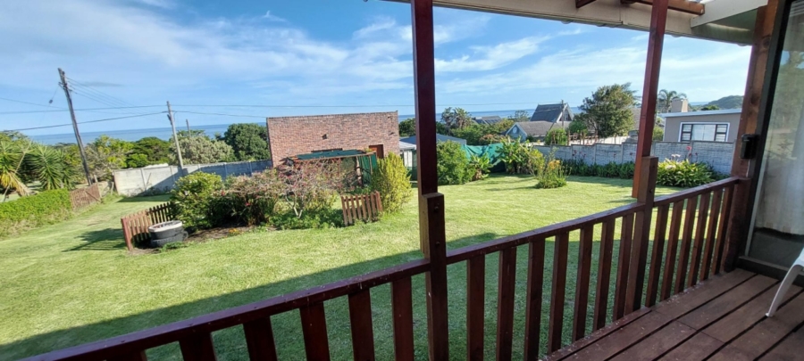 2 Bedroom Property for Sale in Sunrise On Sea Eastern Cape